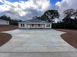 700 Winslette Rd #B, Newton, AL 36352