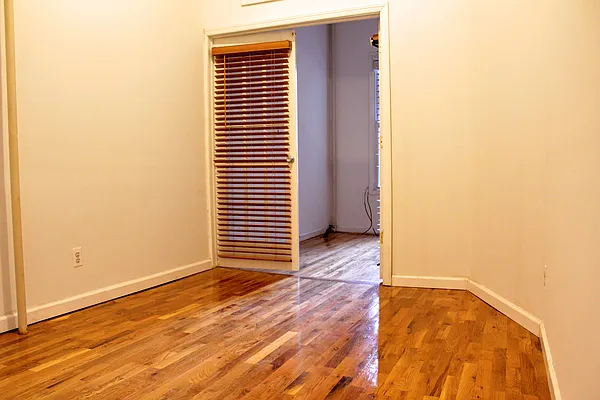 Rented by Bold New York | media 33