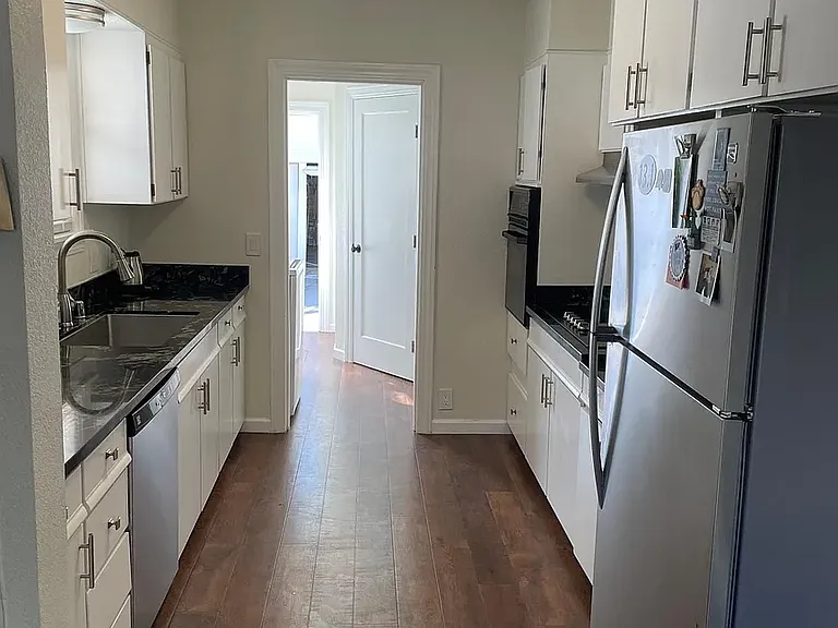 1558 Shasta Ave — Photo 14