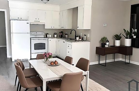 3rd image of 3212 Summer Pl Unit 2