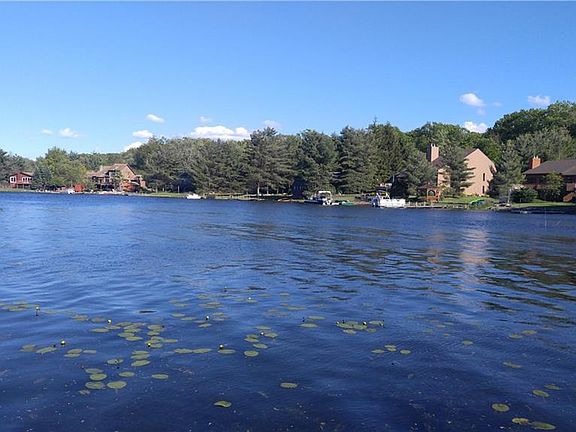 3rd image of Lake Shore Dr S