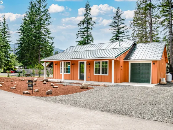 91632 Fir Ln, Blue River, OR 97413