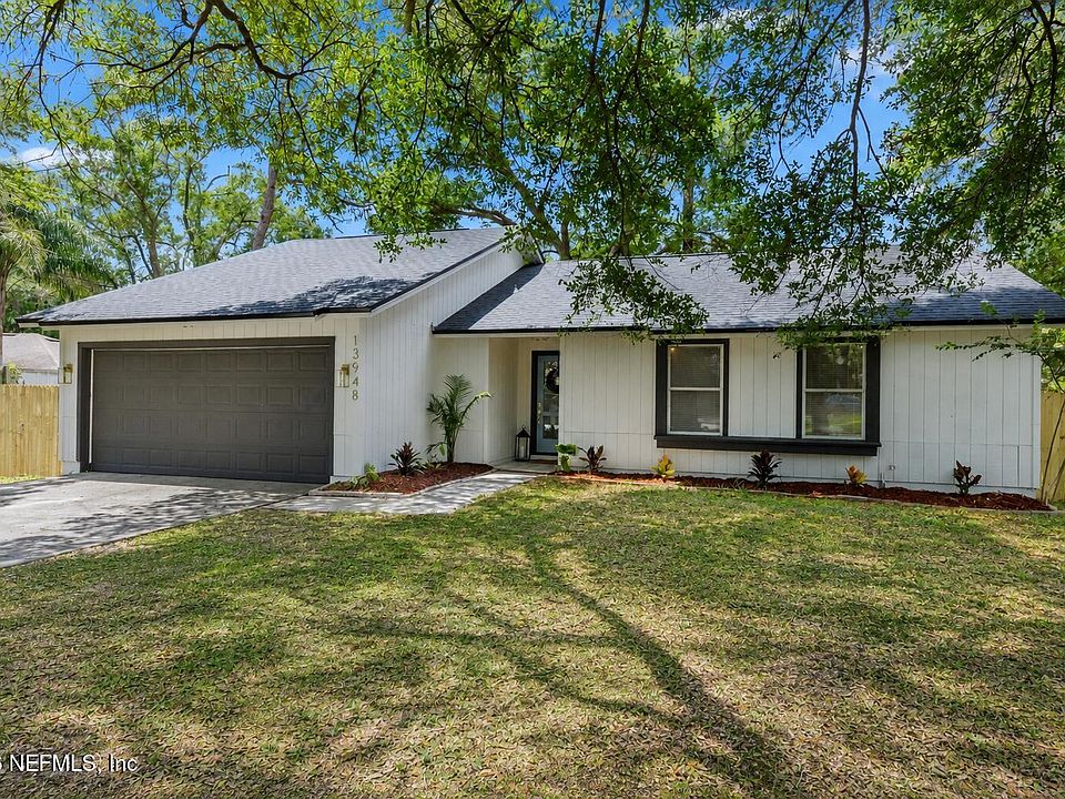 1st image of 13948 NORWAY PINE Place
