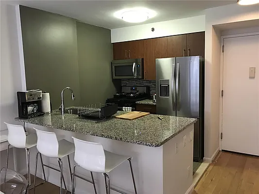 Rented by R New York | media 26