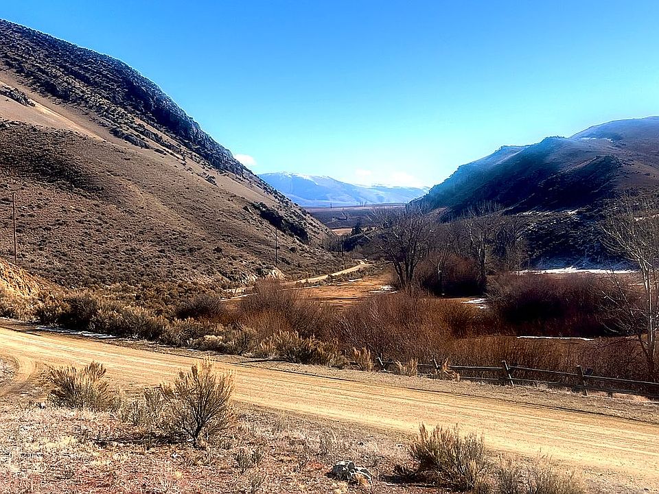 1st image of 13 Basin Creek Rd