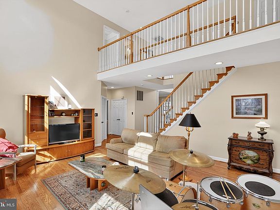 3rd image of 5044 Jericho Rd