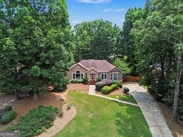 148 Stanbrough Dr, Dallas, GA 30157