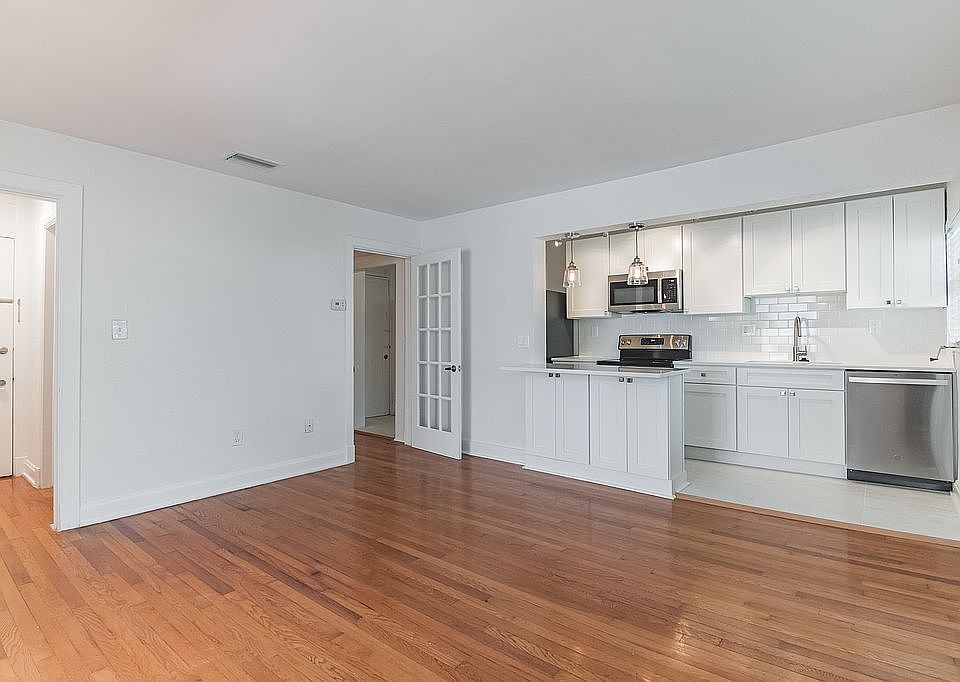 1st image of 1303 S Gunby Ave #8