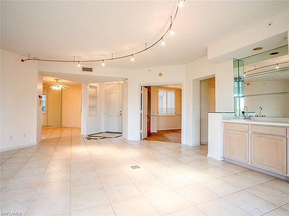 5th image of 24330 Sandpiper Isle Way Unit 203