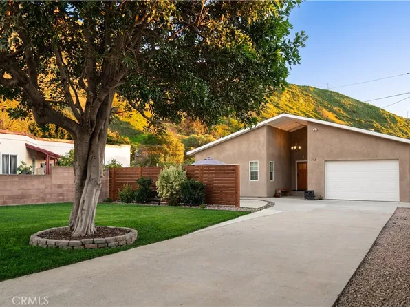 212 E Barnett St, Ventura, CA 93001