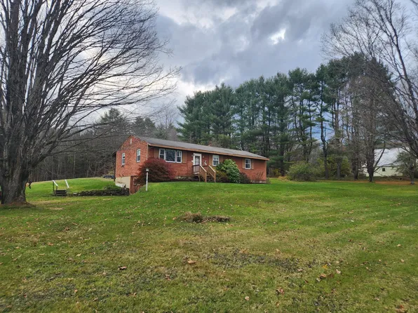 714 Greenwood Road, Norway, ME 04268