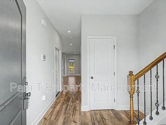 4th image of 203 Alyssa Ave