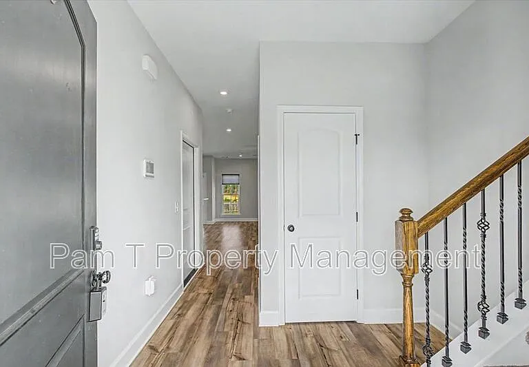203 Alyssa Ave — Photo 4