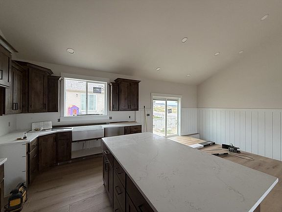 5th image of 773 Autumn Brook Ln