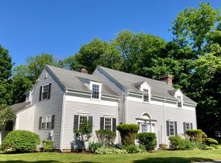 618 Cantitoe St, Bedford, NY 10506