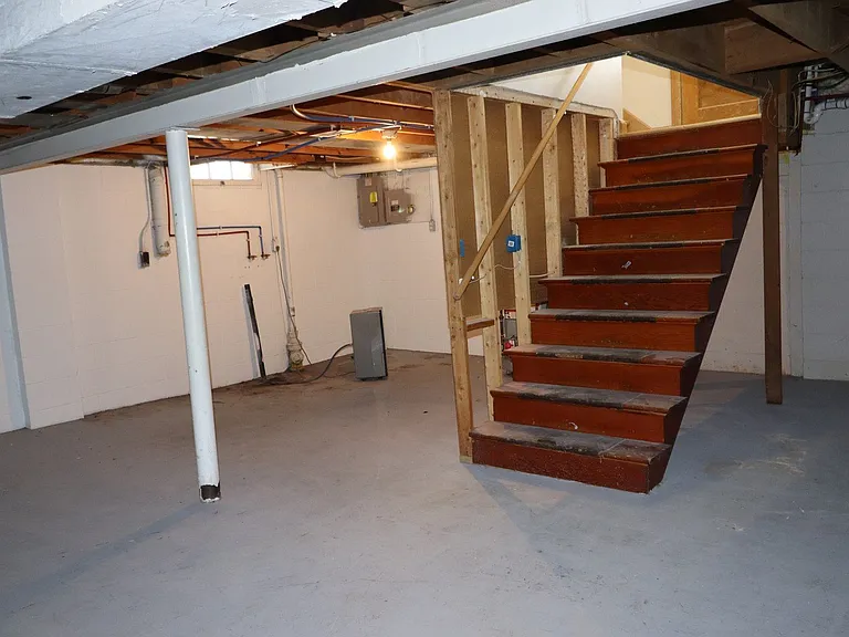 124 W Marquette St — Photo 30