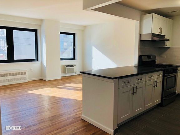 3rd image of 265 Van Brunt St APT 1G