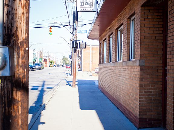 3rd image of 5811 Detroit Ave