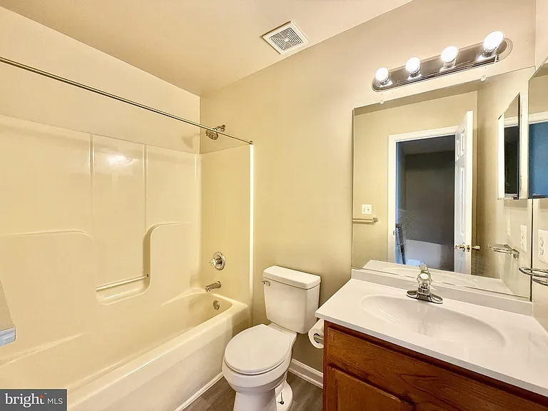 6002 Bush Ct — Photo 13