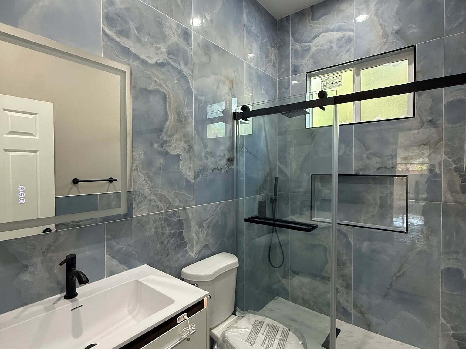 3 bed, 1200 sqft, $3,500 — Photo 3