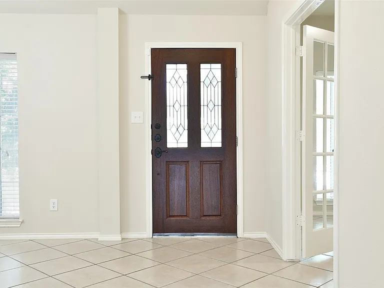 26738 Abbey Springs Ln — Photo 4