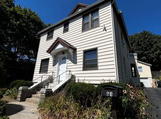 51 Hobby St FLOOR 1, Pleasantville, NY 10570