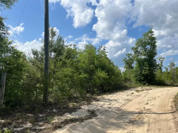 Silver Lk, Fountain, FL 32438