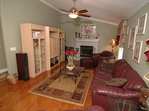 5th image of 778 High Grove Park Ct