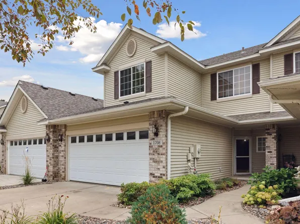 1708 Sunset Dr, Northfield, MN 55057