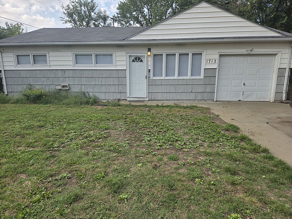 1st image of 1712 SE 24th St