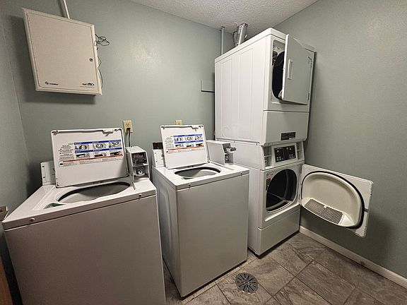 5th image of 500 12th St S #404