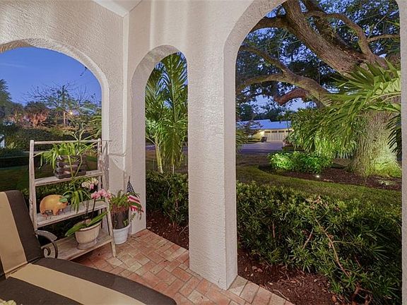 4th image of 1555 Pine Bay Dr