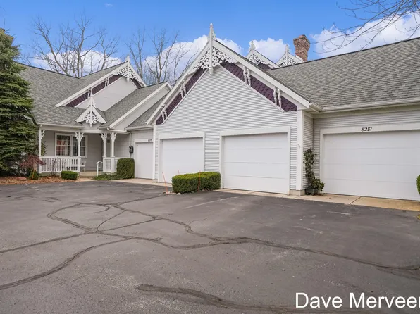 8279 Wallinwood Springs Dr, Jenison, MI 49428