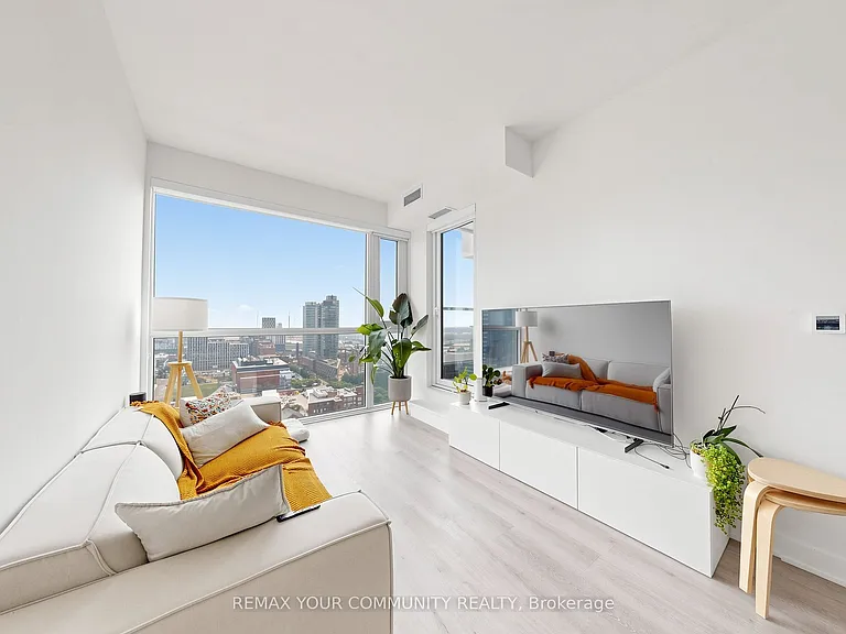 70 Princess St #2404 — Photo 4