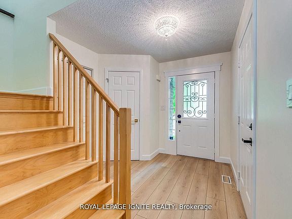 5th image of 64 Templewood Dr
