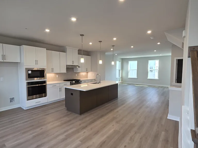 8 Weldon Way — Photo 12
