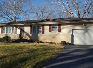 1103 Main St, Perry, KS 66073