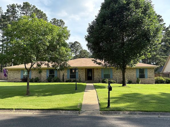 2513 Regency Cir