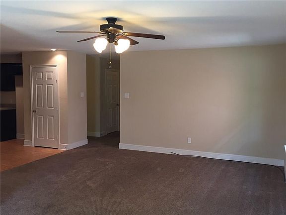 2nd image of 1941 Cross Oaks Dr