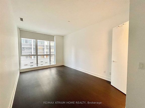5th image of 7 Grenville St #508