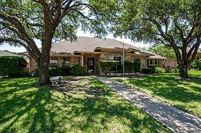 1st image of 334 Cardinal Creek Dr