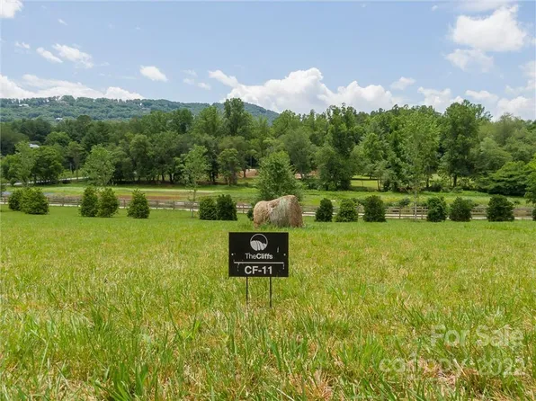 37 Walnut Valley Pkwy #11, Arden, NC 28704