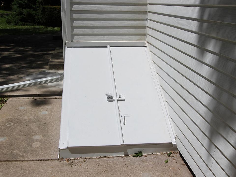 2nd image of 12705 W Prospect Dr
