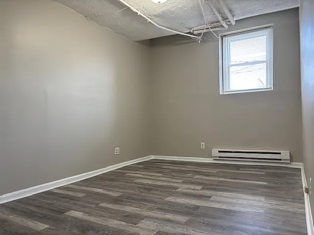 914 W Glen Flora Ave #G2 — Photo 4