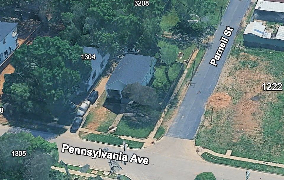 2nd image of 1222 Pennsylvania Ave