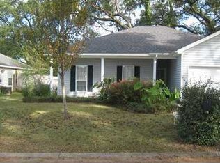 12170 Five Oaks Dr, Gulfport, MS 39503