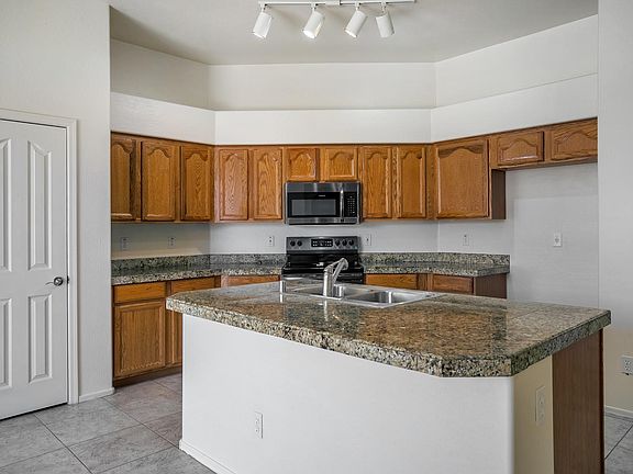 5th image of 20629 N 39th Dr