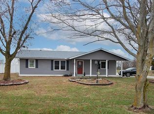 1915 Steinkoenig School Rd, Highland, IL 62249