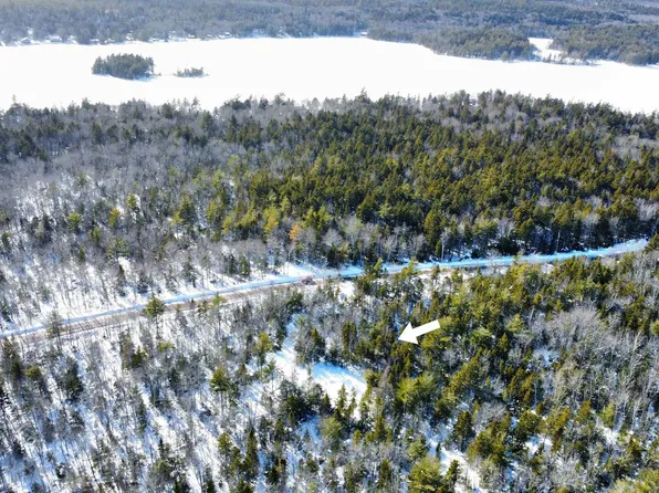 13 Trout Lake Rd, Annapolis, NS B0S 1M0