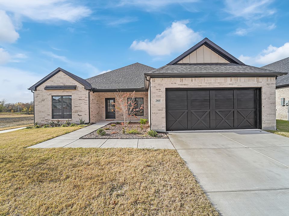 1st image of 305 Brookstone Dr